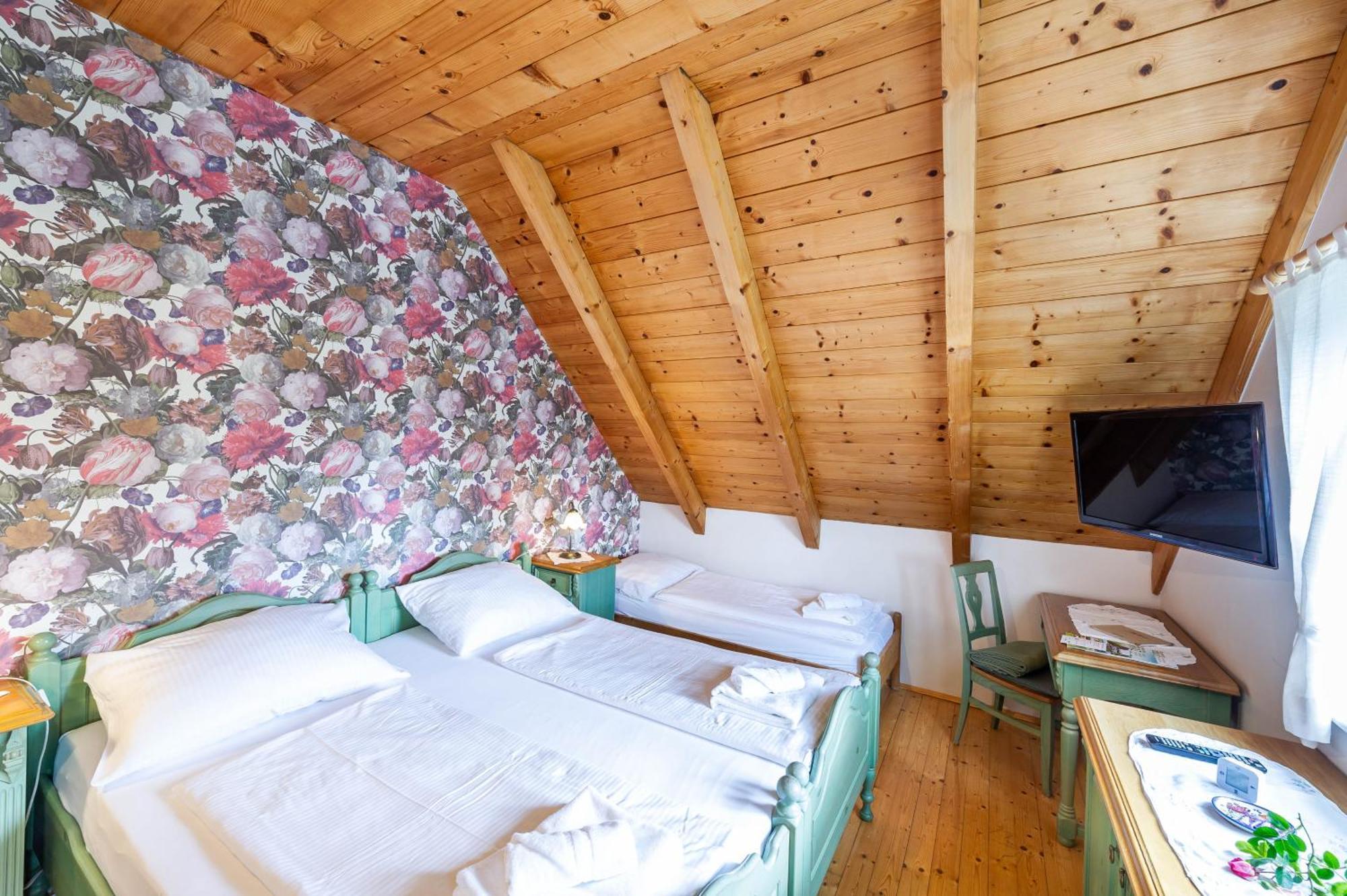 Stoffbauer Gmbh Hotel Graz Buitenkant foto